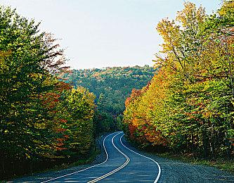恐怖游戏《逃生：试炼》新视频 电刑警官登场
